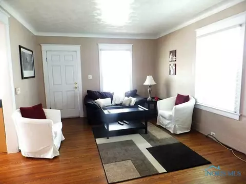 315 E John St, Maumee, OH 43537 photo 2