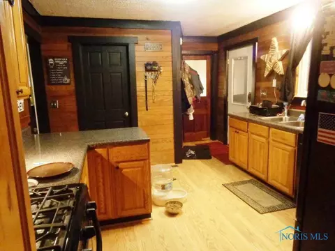 9221 Wayne Rd, Wayne, OH 43466 photo 5
