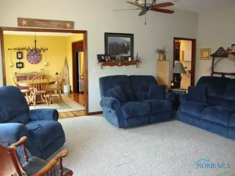 1165 Apache Dr, Wauseon, OH 43567 photo 4