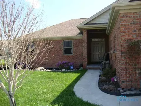 1165 Apache Dr, Wauseon, OH 43567 photo 2