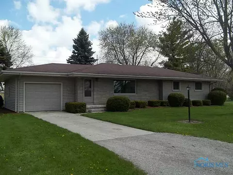 15245 E Mulberry Ext, Bryan, OH 43506 photo 1