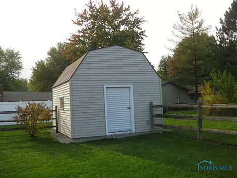 109 Meadow Ln, Bryan, OH 43506 photo 15