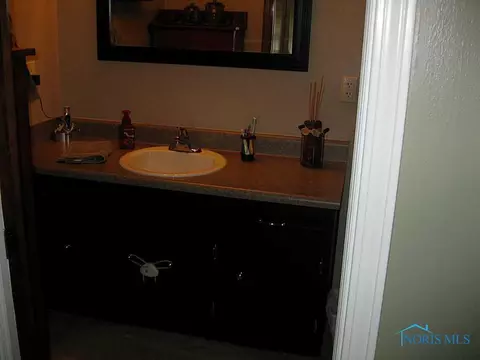 109 Meadow Ln, Bryan, OH 43506 photo 10