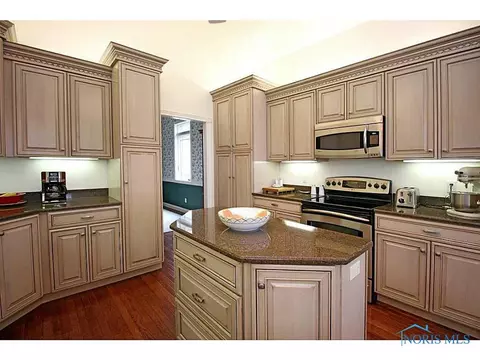 321 River Bend Ln, Maumee, OH 43537 photo 6