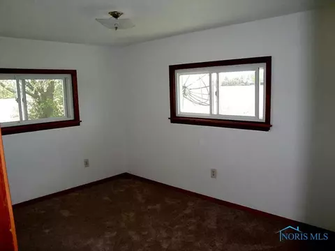 5105 Keller Rd, Walbridge, OH 43465 photo 10
