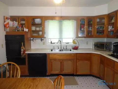 507 S Main St, West Unity, OH 43570 photo 6