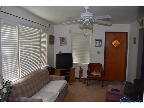 1102 Vance St, Toledo, OH 43607 photo 7