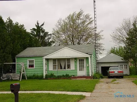 833 E Wilson St, Bryan, OH 43506 photo 1
