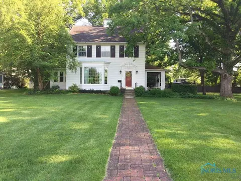 535 Parkview Ave, Bryan, OH 43506 photo 1