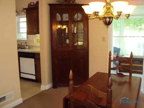 304 N Cherry St, Bryan, OH 43506 photo 9
