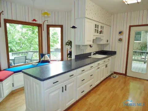 608 River Rd, Maumee, OH 43537 photo 8