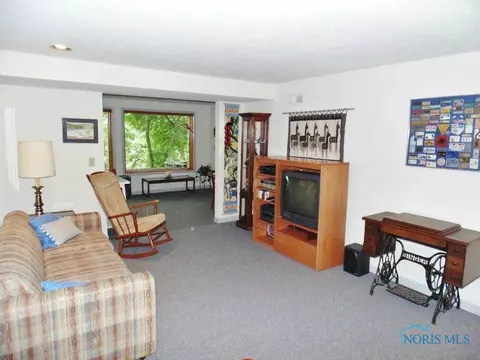 608 River Rd, Maumee, OH 43537 photo 12