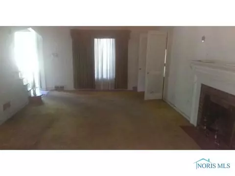 1919 Richmond Rd, Toledo, OH 43607 photo 8