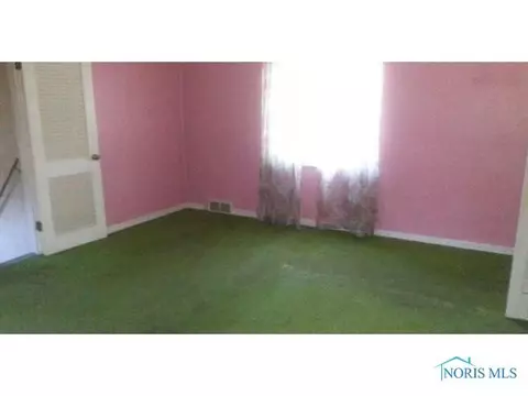 1919 Richmond Rd, Toledo, OH 43607 photo 4