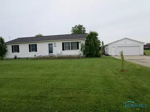29275 E Broadway St, Walbridge, OH 43465 photo 1