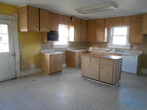 110 W Main St, Wayne, OH 43466 photo 6