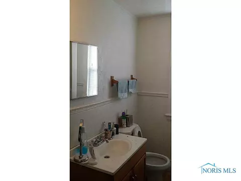 1009 Forest Ave, Toledo, OH 43607 photo 9