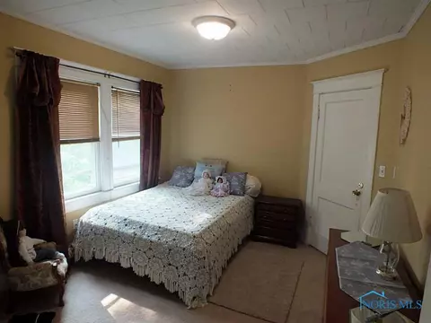 418 E Dudley St, Maumee, OH 43537 photo 10