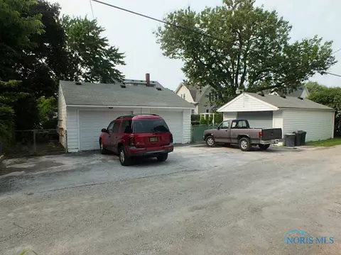 418 E Dudley St, Maumee, OH 43537 photo 16