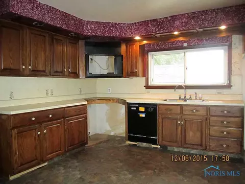635 Third, Wauseon, OH 43567 photo 5