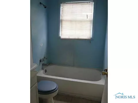 705 Ranch Dr, Toledo, OH 43607 photo 4