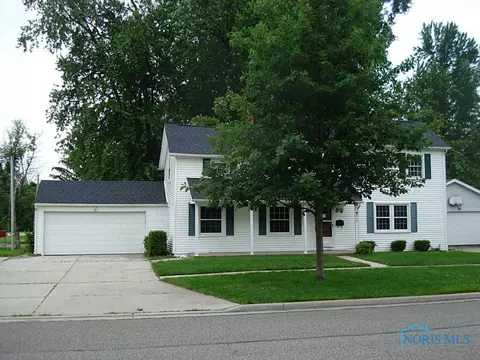 413 E Main St, Napoleon, OH 43545 photo 2