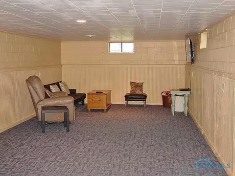 412 Olive Dr, Bryan, OH 43506 photo 5