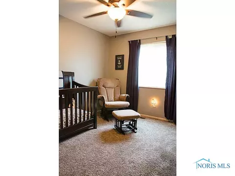 39 Springwood St E, Oregon, OH 43616 photo 13