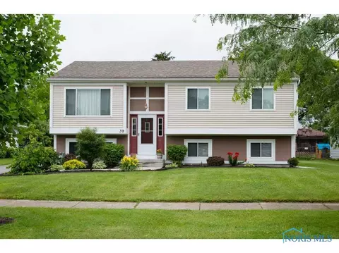 39 Springwood St E, Oregon, OH 43616 photo 1