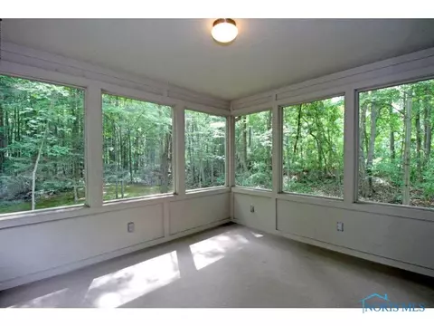 4601 Eber Rd, Monclova, OH 43542 photo 3