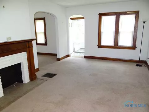 1801 Pilgrim Rd, Toledo, OH 43607 photo 3