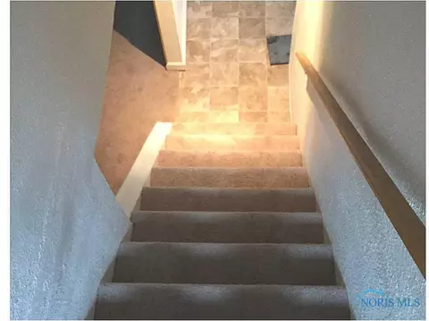 2242 Westmonte Rd, Toledo, OH 43607 photo 7