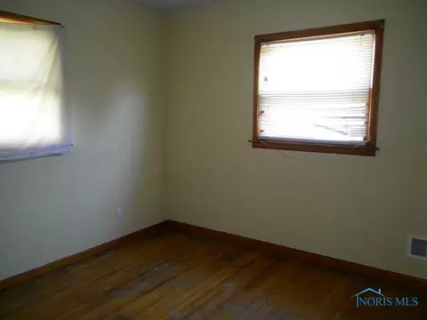 2308 Westmonte Rd, Toledo, OH 43607 photo 6