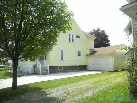 722 S Main St, Bryan, OH 43506 photo 2