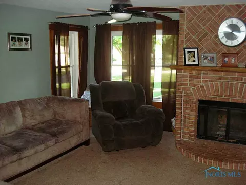503 Adrian St, Delta, OH 43515 photo 12
