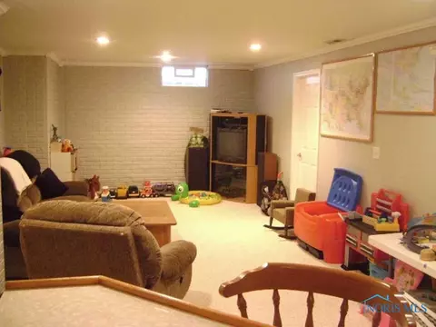 5740 Cedar Point Rd, Oregon, OH 43616 photo 16