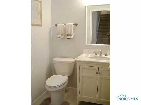 5740 Cedar Point Rd, Oregon, OH 43616 photo 8