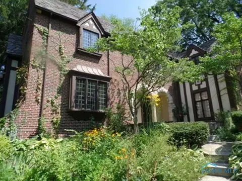 1972 Potomac Dr, Toledo, OH 43607 photo 2