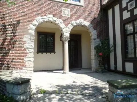 1972 Potomac Dr, Toledo, OH 43607 photo 3
