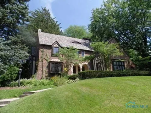 1972 Potomac Dr, Toledo, OH 43607 photo 1