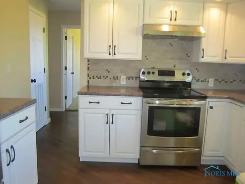 106 Grace St, Bryan, OH 43506 photo 9