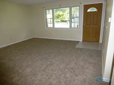 3065 Lambert Dr, Toledo, OH 43613 photo 5