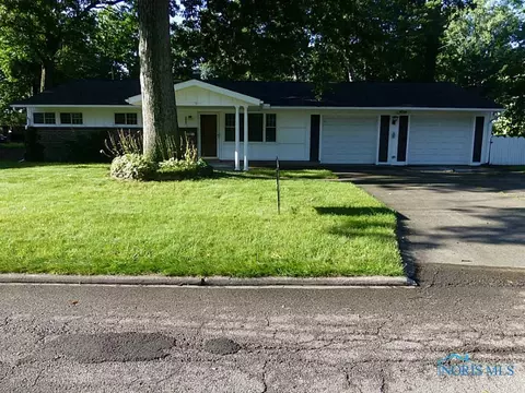 3065 Lambert Dr, Toledo, OH 43613 photo 3
