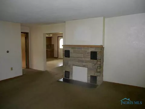 513 Sugar St, Paulding, OH 45879 photo 3