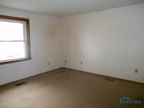 513 Sugar St, Paulding, OH 45879 photo 4