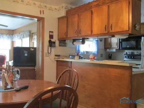 2856 Wanamaker Dr, Toledo, OH 43613 photo 7