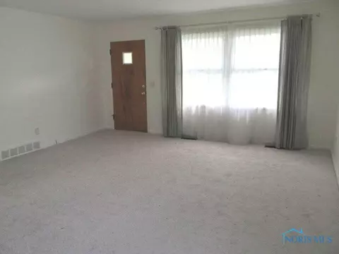 5457 Falla Ct, Toledo, OH 43613 photo 2