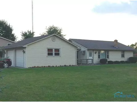 820 Springdale Dr, Paulding, OH 45879 photo 2