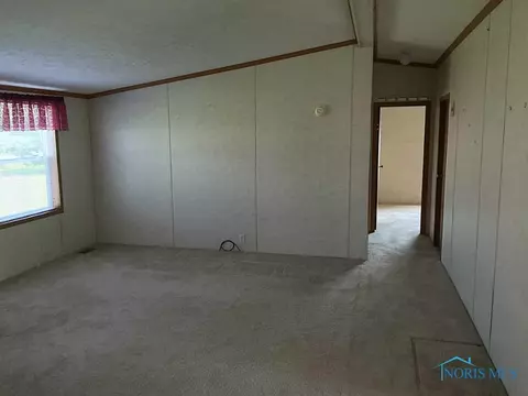 2124 Pear Tree Ln, Delta, OH 43515 photo 16