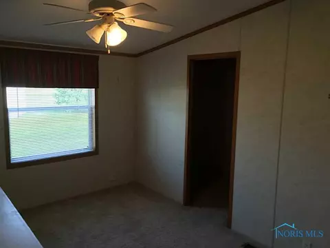 2124 Pear Tree Ln, Delta, OH 43515 photo 18